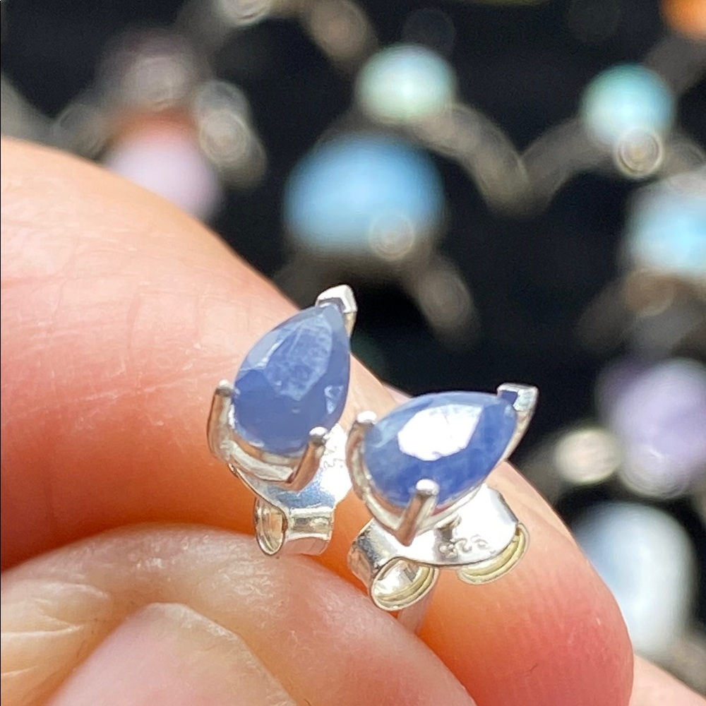 Special list for @benz2go Sapphire stud earrings in solid Sterling silver 925